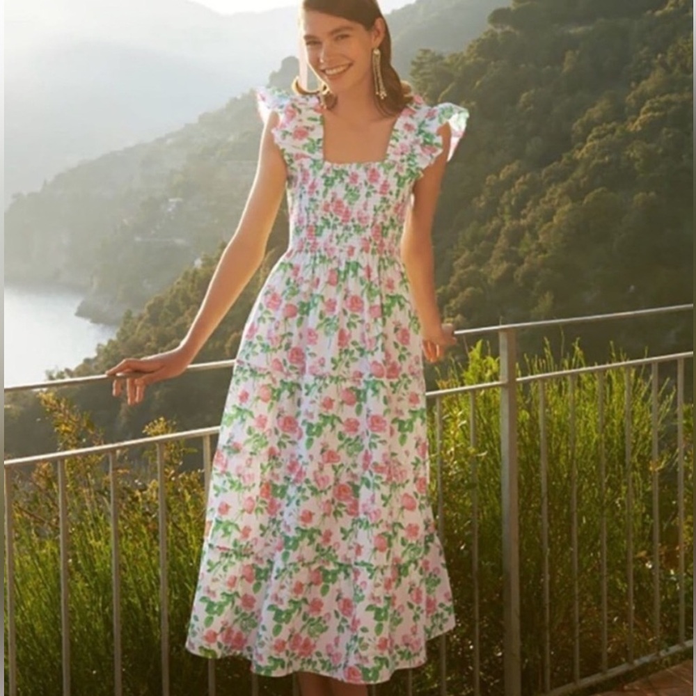 Hill House the Ellie Nap dress in pink roses M